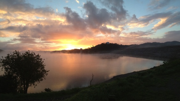 Sunrise over the Santa Clara barragem